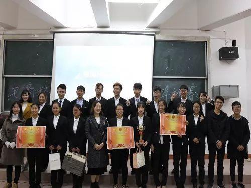 温暖为什么七年前离开南弦游戏画面