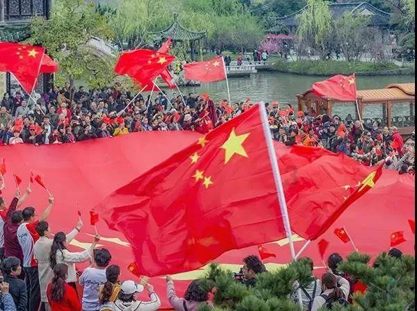 一个家庭中，懂事的孩子快乐吗？