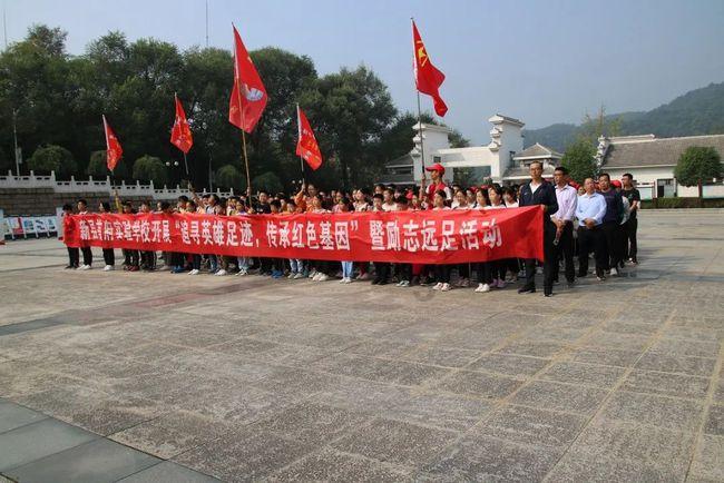 为什么总有人误以为我奇丑无比，我真的很郁闷，就因为我漂亮聪明，所以我肯定不好看？什么逻辑？游戏画面
