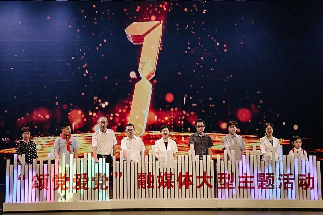 彩丽公主日常装扮