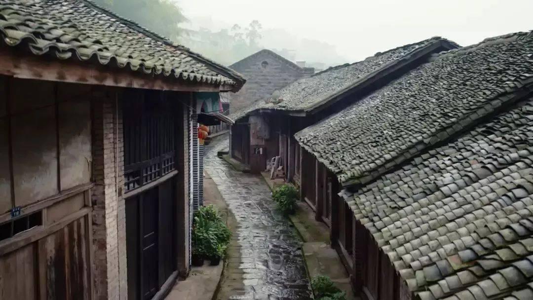 陈胜为王，妻之父兄往焉。胜以众宾待之。妻父怒云：‘怙强而傲长者，不能久焉。’不辞而去。”是其事类也游戏画面